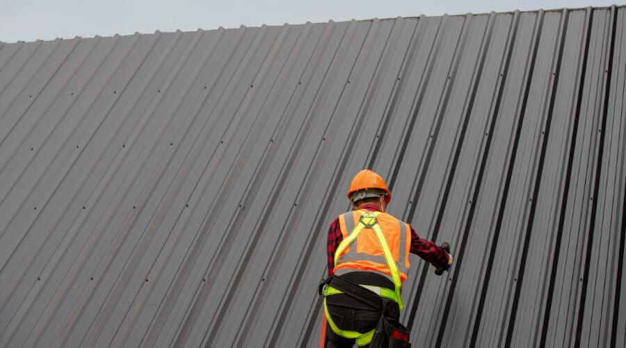 Professional gutter cleaning in Fayetteville, OH